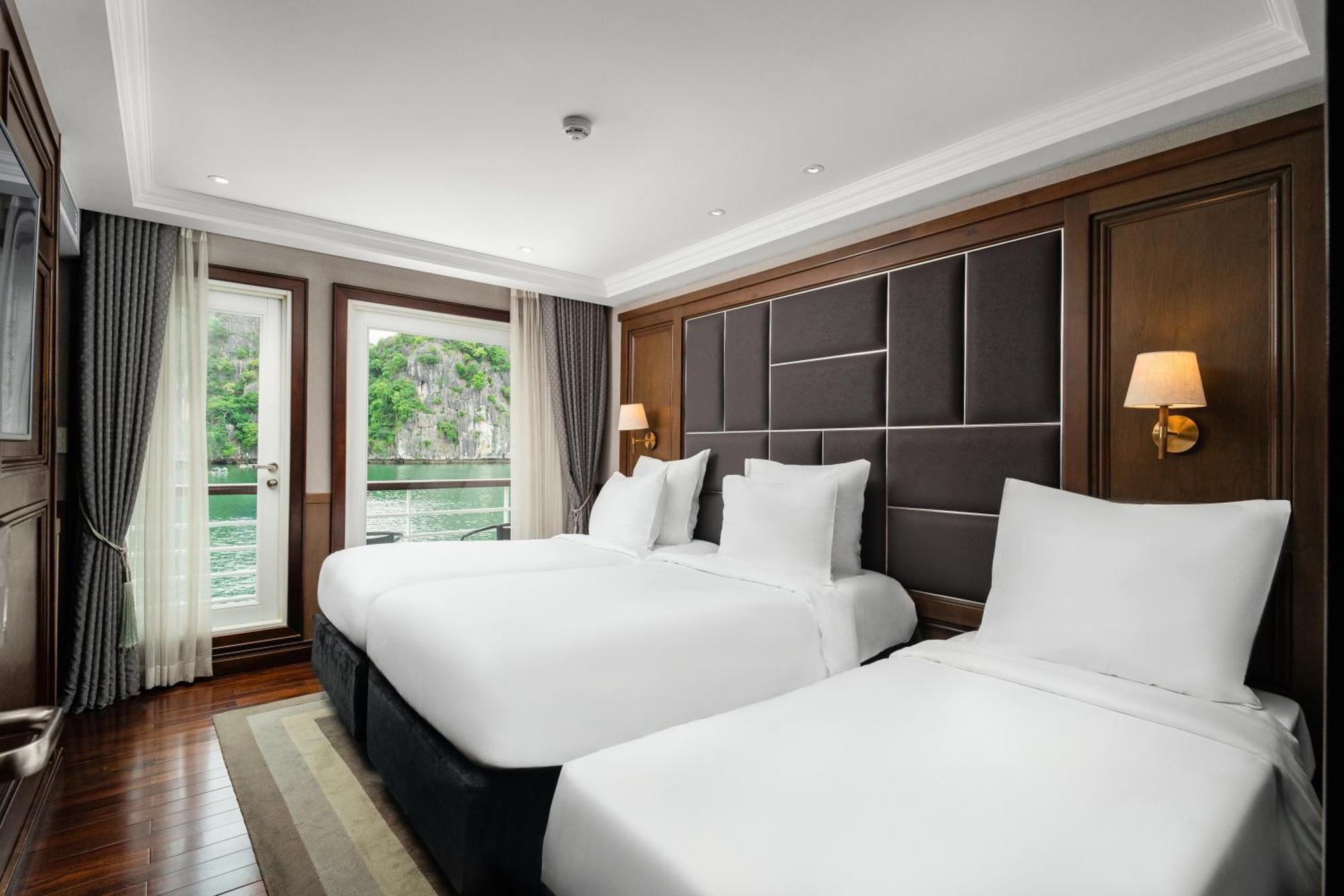 Ambassador Cruise Halong Bay Hotel Ha Long Exterior foto