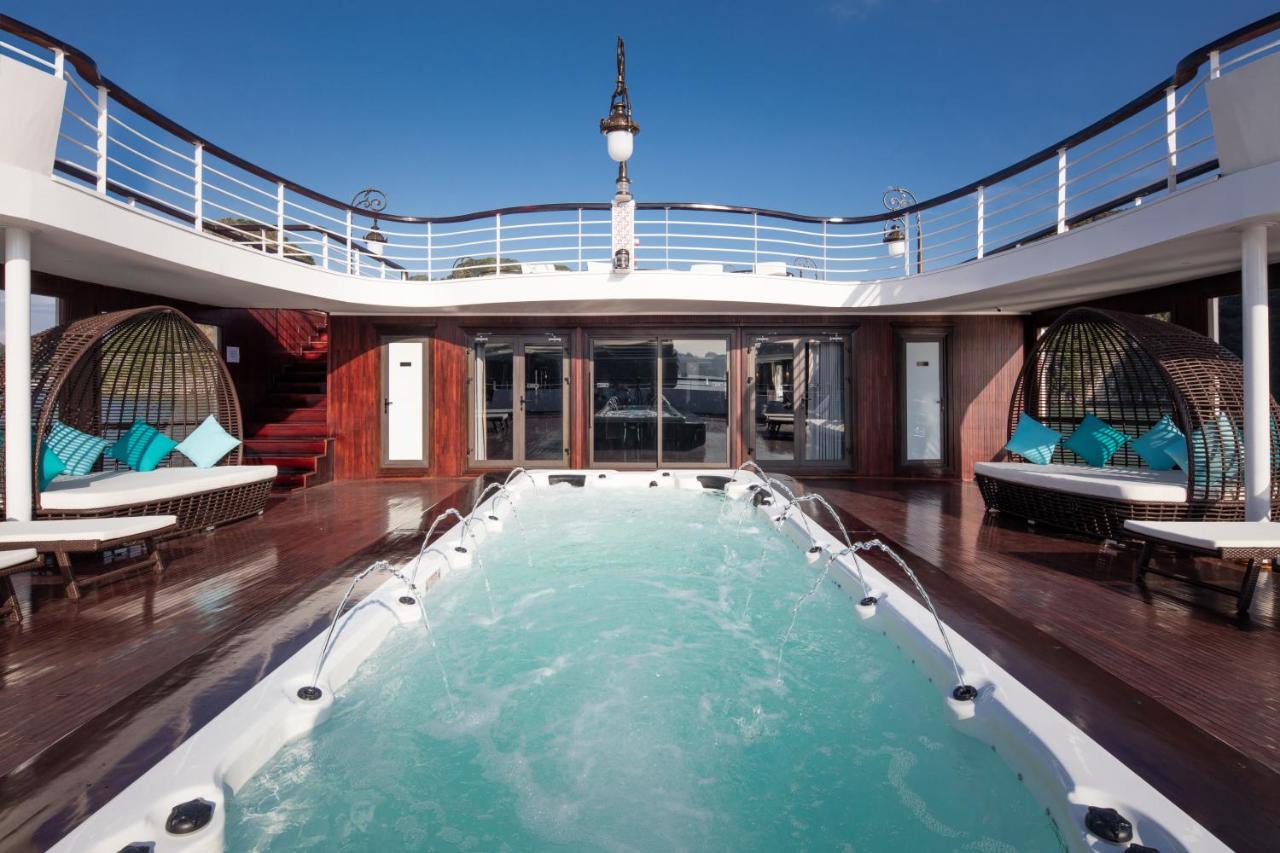 Ambassador Cruise Halong Bay Hotel Ha Long Exterior foto